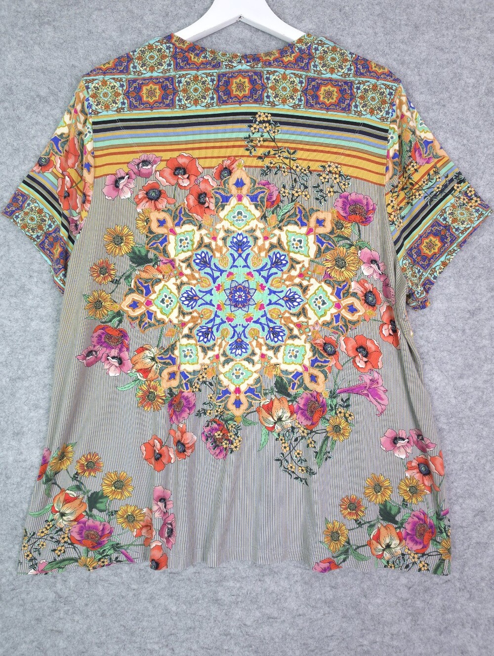 Johnny Was Hunter Favorite Tee Boho Floral Bamboo Knit V-Neck Top Artsy Poppy 2X - Picture 3 of 7